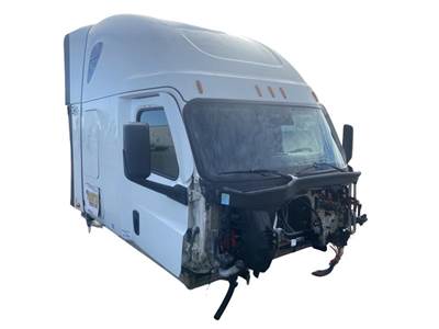 Used Freightliner Cascadia 126 Sleeper Cab