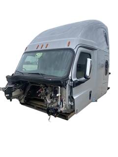 Used Freightliner Cascadia 126 Sleeper Cab