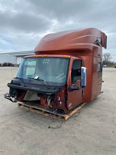 Used International LT625 Sleeper Cab