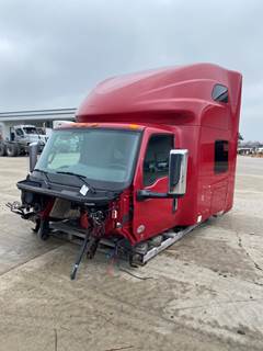 Used International LT625 Sleeper Cab