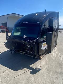 Used Kenworth T680 Sleeper Cab