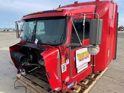 Used Kenworth T800 Short Bunk Sleeper Cab