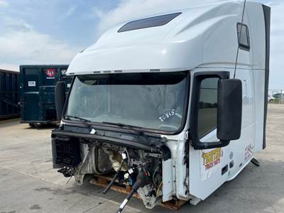 Used Volvo VNL Gen 2 Sleeper Cab