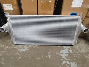 NTO 114SD Freightliner Charge Air Cooler