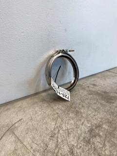 New Detroit Diesel DD13 One Box Clamp + Gasket