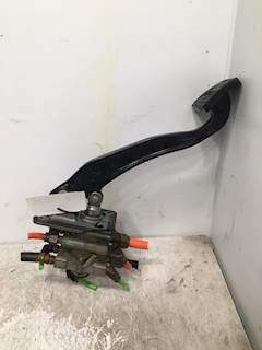 Used Peterbilt 579 Clutch Pedal