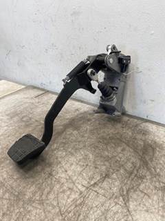 Used Peterbilt 579 Clutch Pedal Assembly