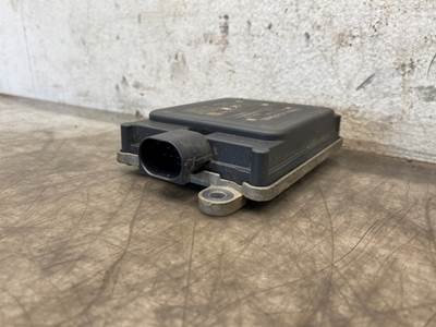 Used Freightliner Cascadia 126 Front Radar