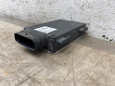 Used 2024 Freightliner Cascadia 126 Blind Spot Short Range Radar Sensor, Part # A0004460892/001