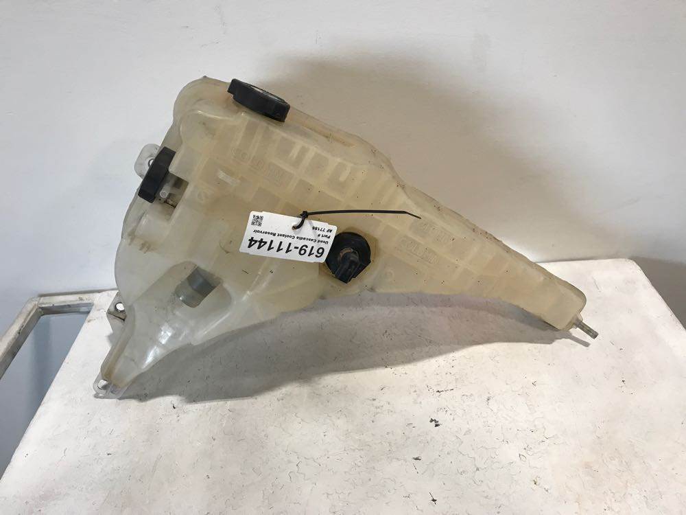 2015 Used Freightliner Cascadia Coolant Reservoir w/ Cap (2), Level