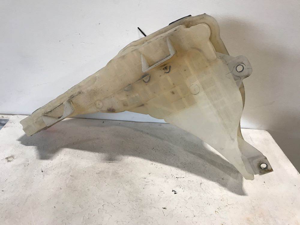 2015 Used Freightliner Cascadia Coolant Reservoir w/ Cap (2), Level