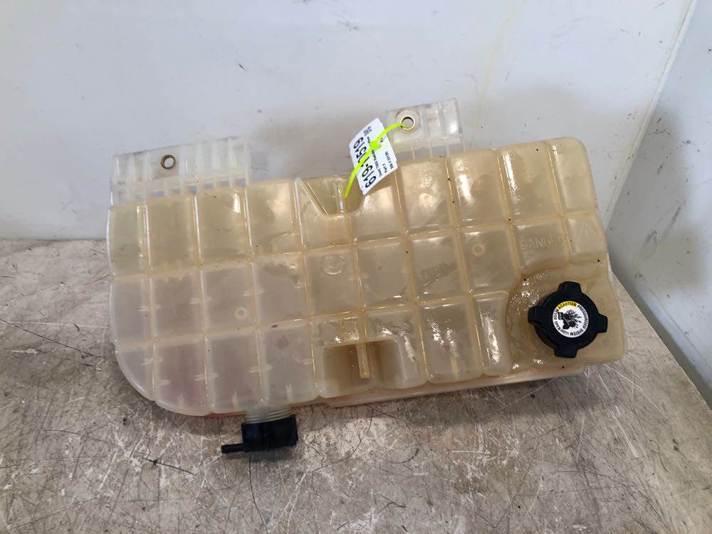 Used Paccar Coolant Reservoir w/ Cap (no level sensor) For Sale Dorr