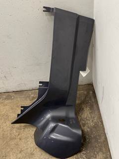 Used Kenworth T680 RH Cowl Panel