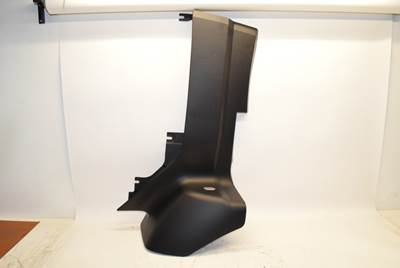 New Aftermarket Kenworth T680 RH Cowl Panel