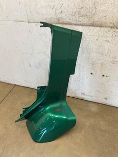 Used Kenworth T680 RH Cowl Panel