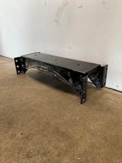 Used Caterpillar CT660 Center Crossmember