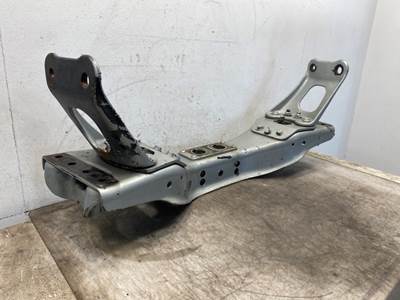 Used Freightliner 114SD Engine Crosmember