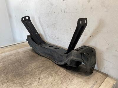 Used Freightliner Cascadia 116 Engine Crossmember