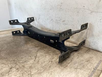 Used Freightliner Cascadia 116 Center Frame Crossmember