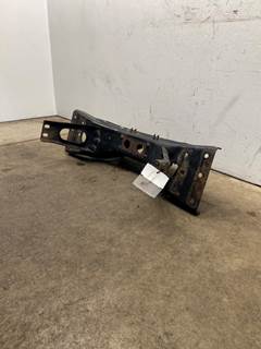Used Freightliner Cascadia 125 Engine Crossmember
