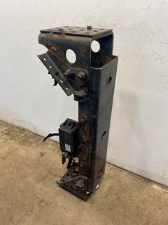 Used Freightliner Cascadia Center Frame Crossmember