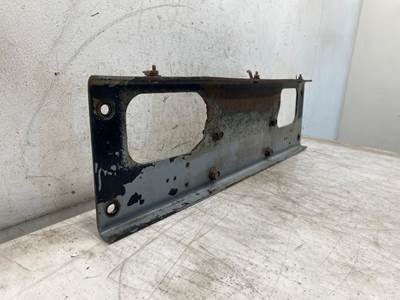 Used International 9200 Front/Hood Mounting Crossmember