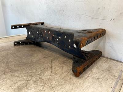 Used Mack CXU Center Crossmember