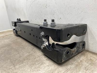 Used Paccar Rear Suspension Crossmember
