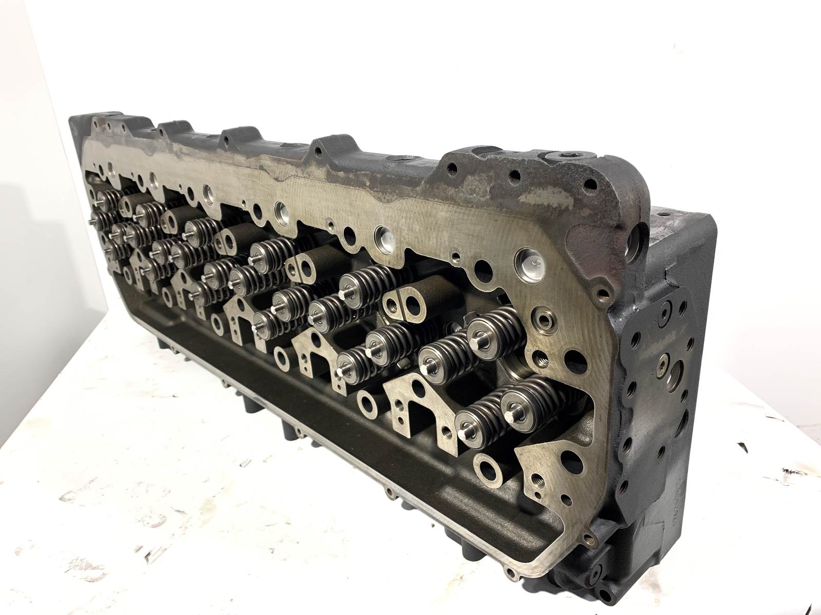 2004 Rebuilt Caterpillar C13 Cylinder Head For Sale Dorr, MI
