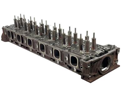 Rebuilt Detroit Diesel DD15 Cylinder Head