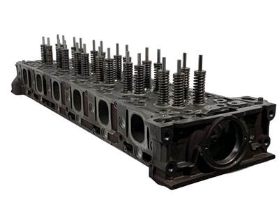 Rebuilt Detroit Diesel DD15 Cylinder Head