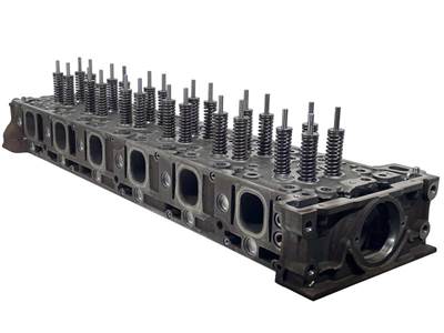 Rebuilt Detroit Diesel DD15 Cylinder Head