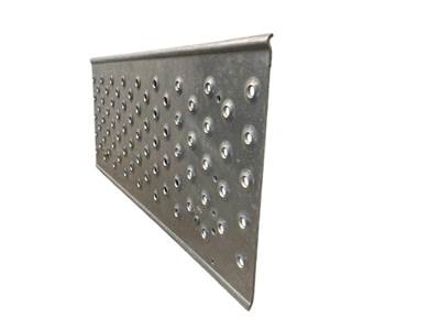 Used Freightliner Cascadia 126 Deck Plate