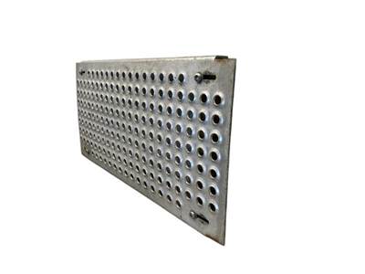 Used International 9200i Deck Plate