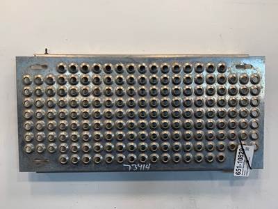 Used International LT Deck Plate