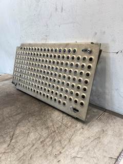 Used International Prostar Deck Plate
