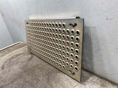 Used International Prostar Deck Plate