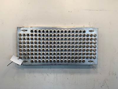 Used International RH Deck Plate