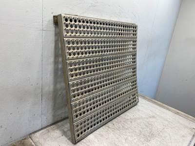 Used Kenworth T800 Deck Plate