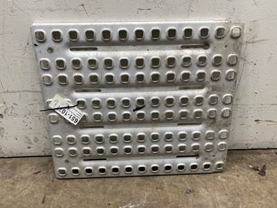 Used Volvo VNL Deck Plate