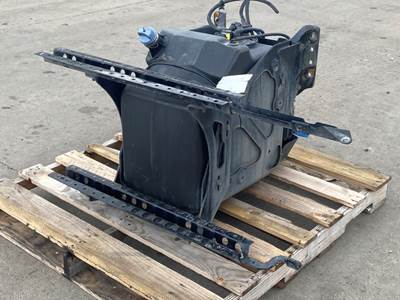 Used Freightliner Cascadia 116 DEF Tank