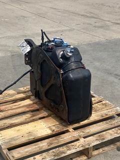 Used Freightliner Cascadia 125 DEF Tank