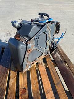 Used Freightliner Cascadia 125 DEF Tank