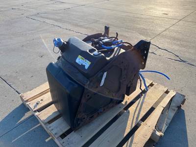 Used Freightliner Cascadia 125 DEF Tank