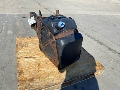 Used Freightliner Cascadia 125 DEF Tank