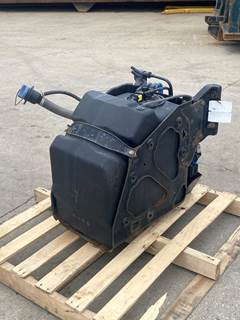 Used Freightliner Cascadia 126 DEF Tank