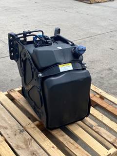 Used Freightliner Cascadia 126 DEF Tank