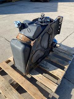 Used Freightliner Cascadia 126 DEF Tank