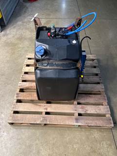 Used Freightliner Cascadia DEF Tank