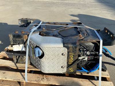 Used Freightliner Cascadia DEF Tank